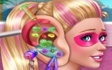Barbie Kulak Doktorunda